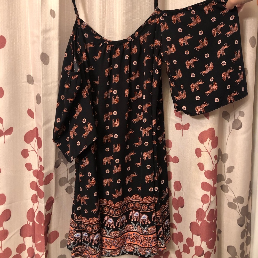 Adorable dress!